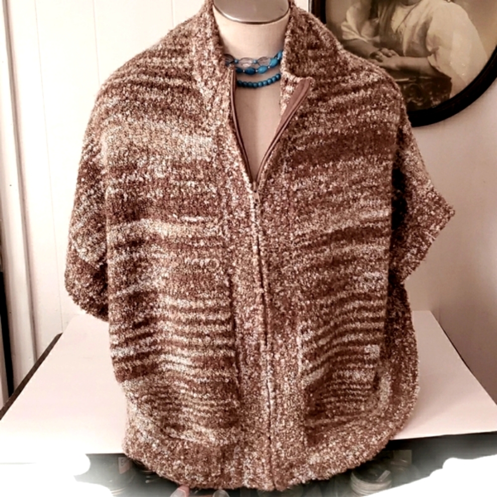 FEVER Outdoor Sweater Zip Up Poncho Two Tone Tan Brown Vest Cardigan